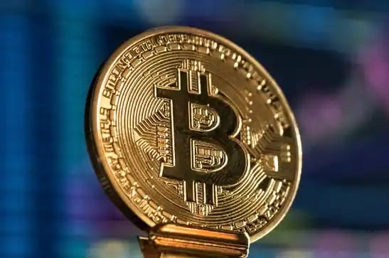 Should Investors buy Cryptocurrencies Like Bitcoin-136335-edited