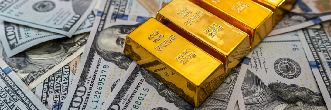 After the latest stock market crash, it's time to invest in a 'safe' asset like gold instead. After all, gold can't perform any worse than your portfolio has, right?