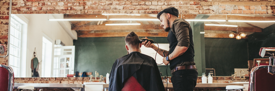 Should you invest with a financial adviser? (Here's what the research says)